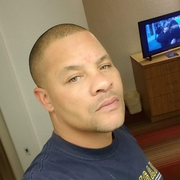 Meet your Posher, Terrell - Picture 2 of 3